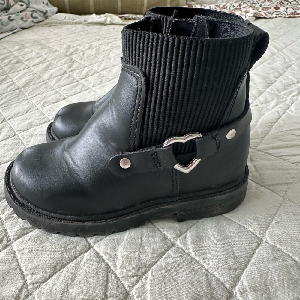 Black Kids' Heart Buckle Boots